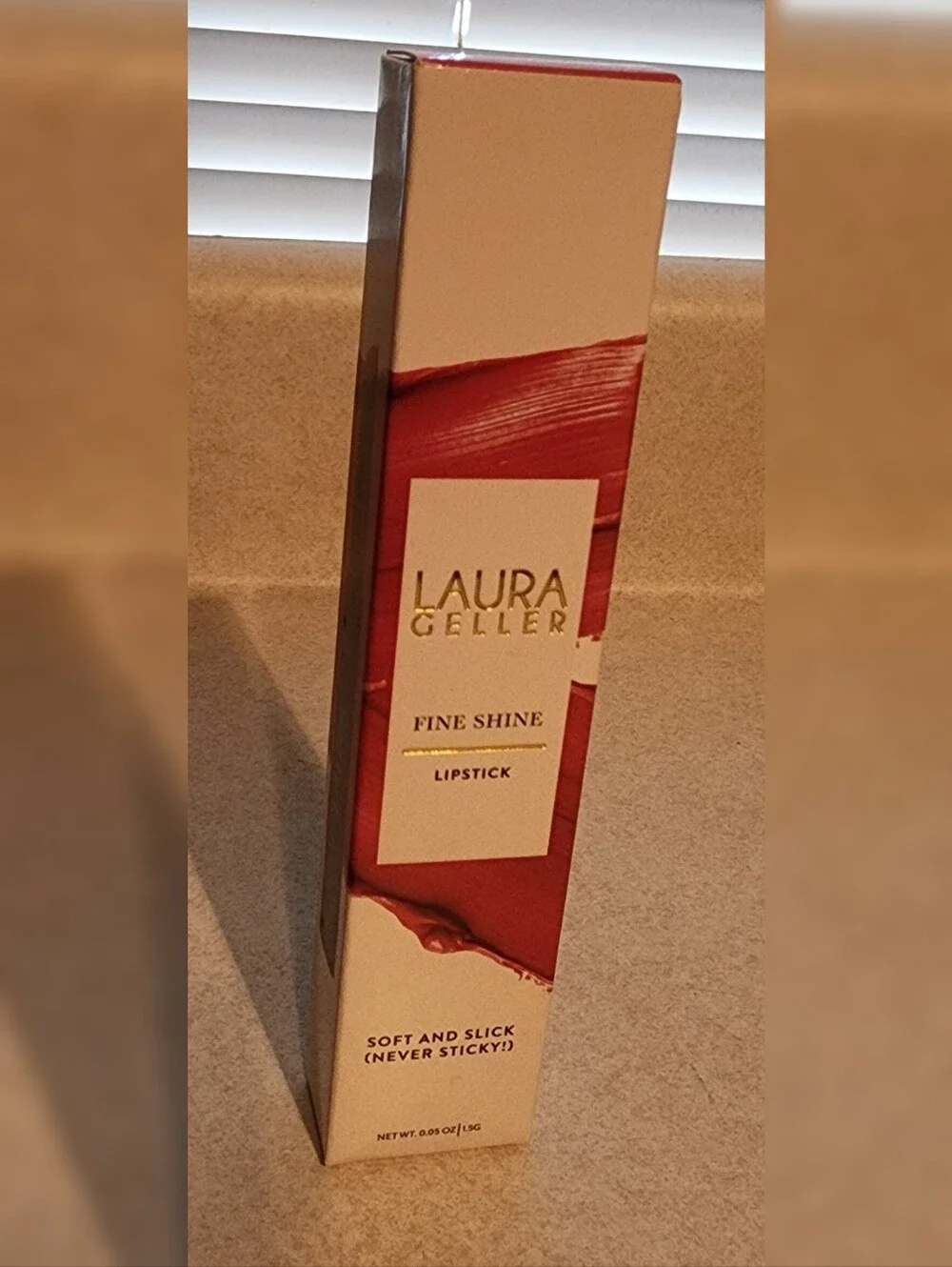 Laura Geller Fine Shine Lipstick 